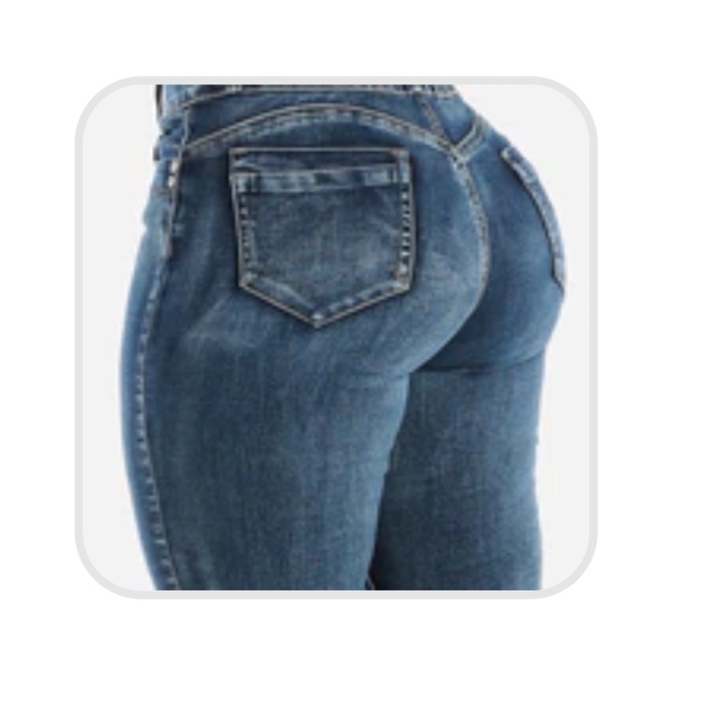 COPY - Levanta Cola Jeans